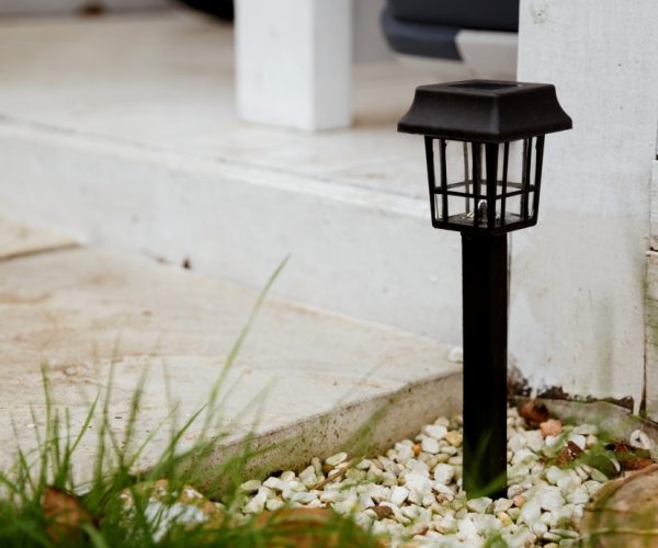 garden-lamp-solar-ground-light-energy-yard-backlight-luminescence-renewable-technology-power-green_t20_gLaY3N